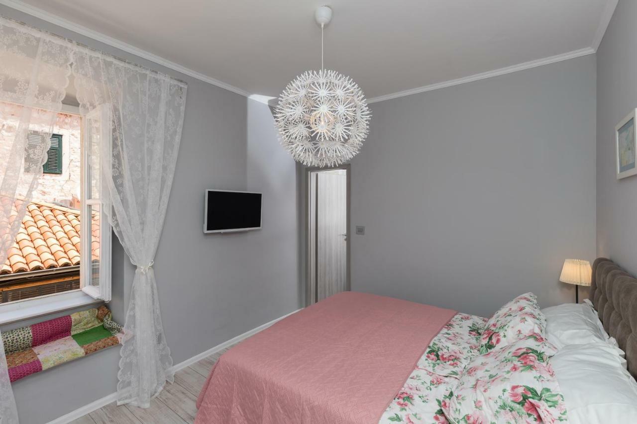 Guest house Center